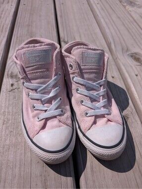 Converse Youth Girls Size 2 Hi Top Pink Sneakers Lace Up Shoes Casual Skater EUC
